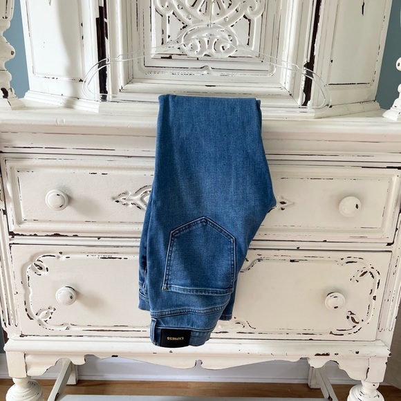 Express skinny high rise jeans size 2 gently used *perfect condition*